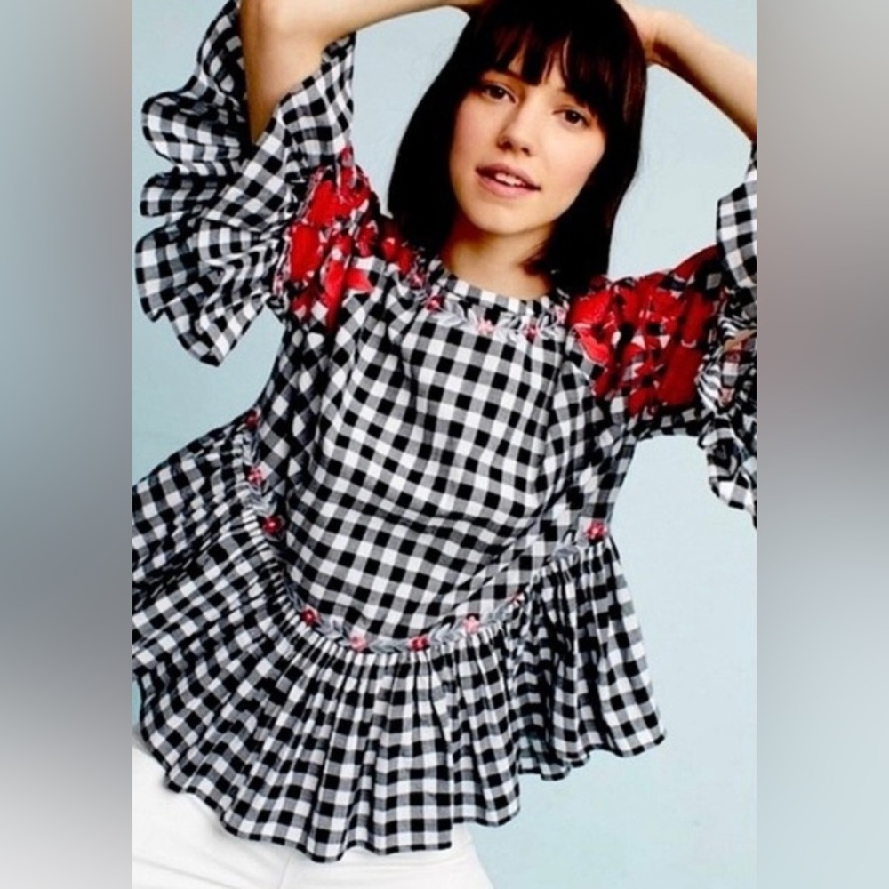 Pankaj + Nidhi gingham embroidered top size S